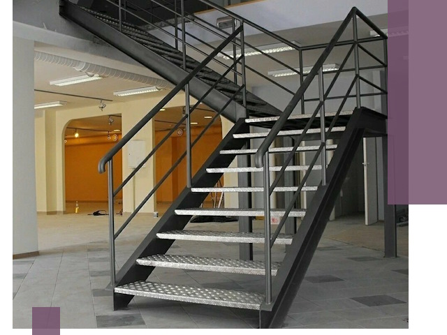 Лестницы для офиса в Уфе: изготовление, монтаж, демонтаж