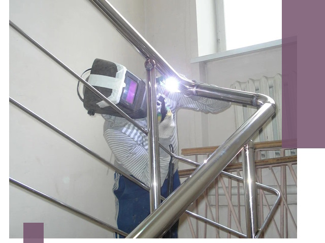 Монтаж перил и ограждений качественно в Уфе