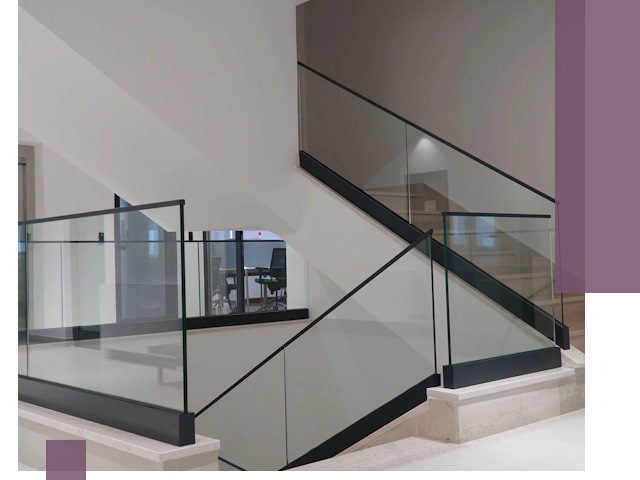 Стеклянные перила премиум-класса с установкой в Уфе