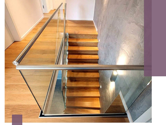 Перила для лестницы в доме — изготовление и монтаж в Уфе