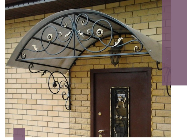 Изготовление козырьков из металла под ключ в Уфе