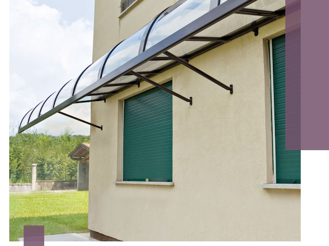 Козырьки над окнами в Уфе — изготовление и монтаж по выгоде