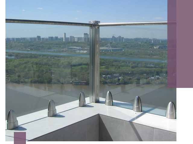 Стеклянные парапеты премиум класса в Уфе для домов и бизнесов